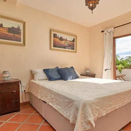 Holiday home Punta De La Mona
